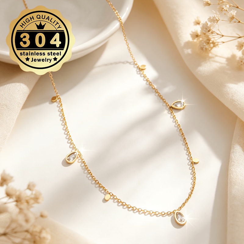 Women's Exquisite Necklace with Sparkling Synthetic Zirconia